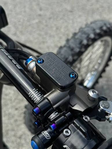 Titanium bolts for ultra bee brake